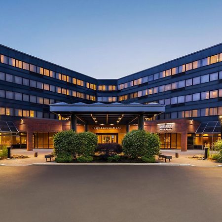 Hotel Crowne Plaza Edison By Ihg Exterior foto