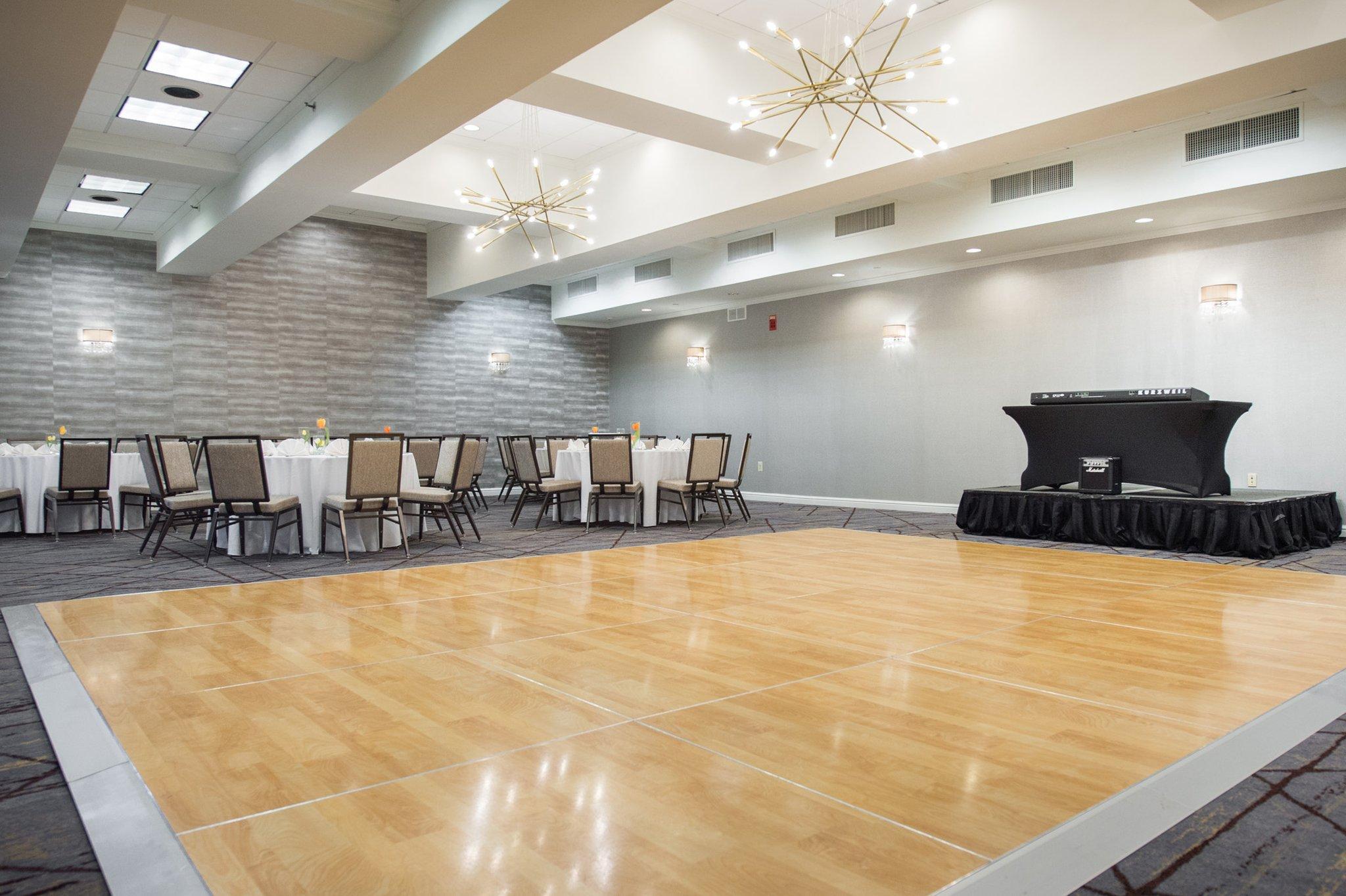 Hotel Crowne Plaza Edison By Ihg Exterior foto