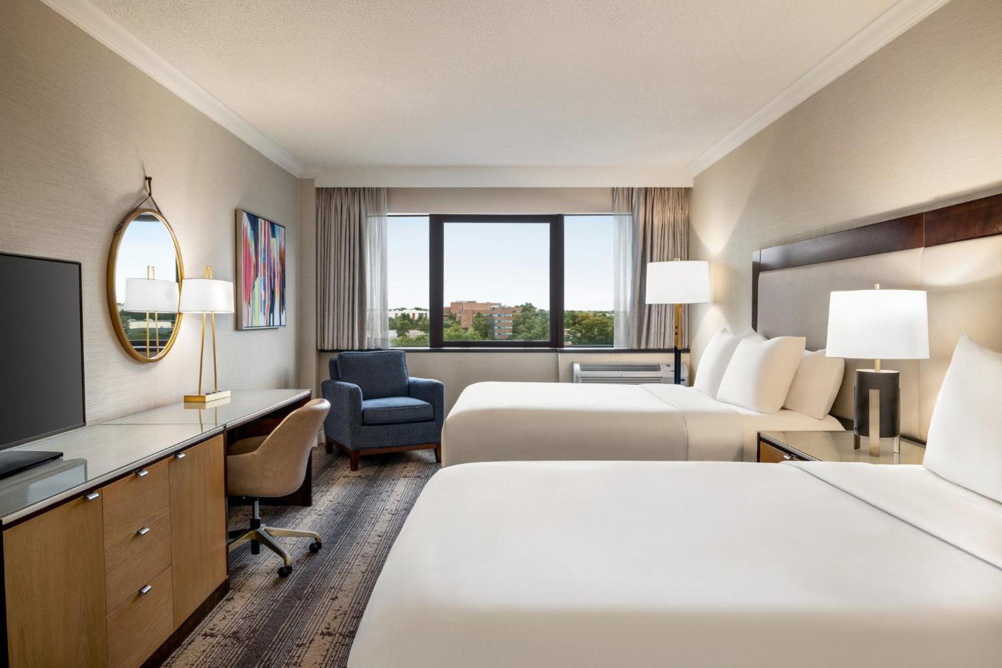 Hotel Crowne Plaza Edison By Ihg Exterior foto