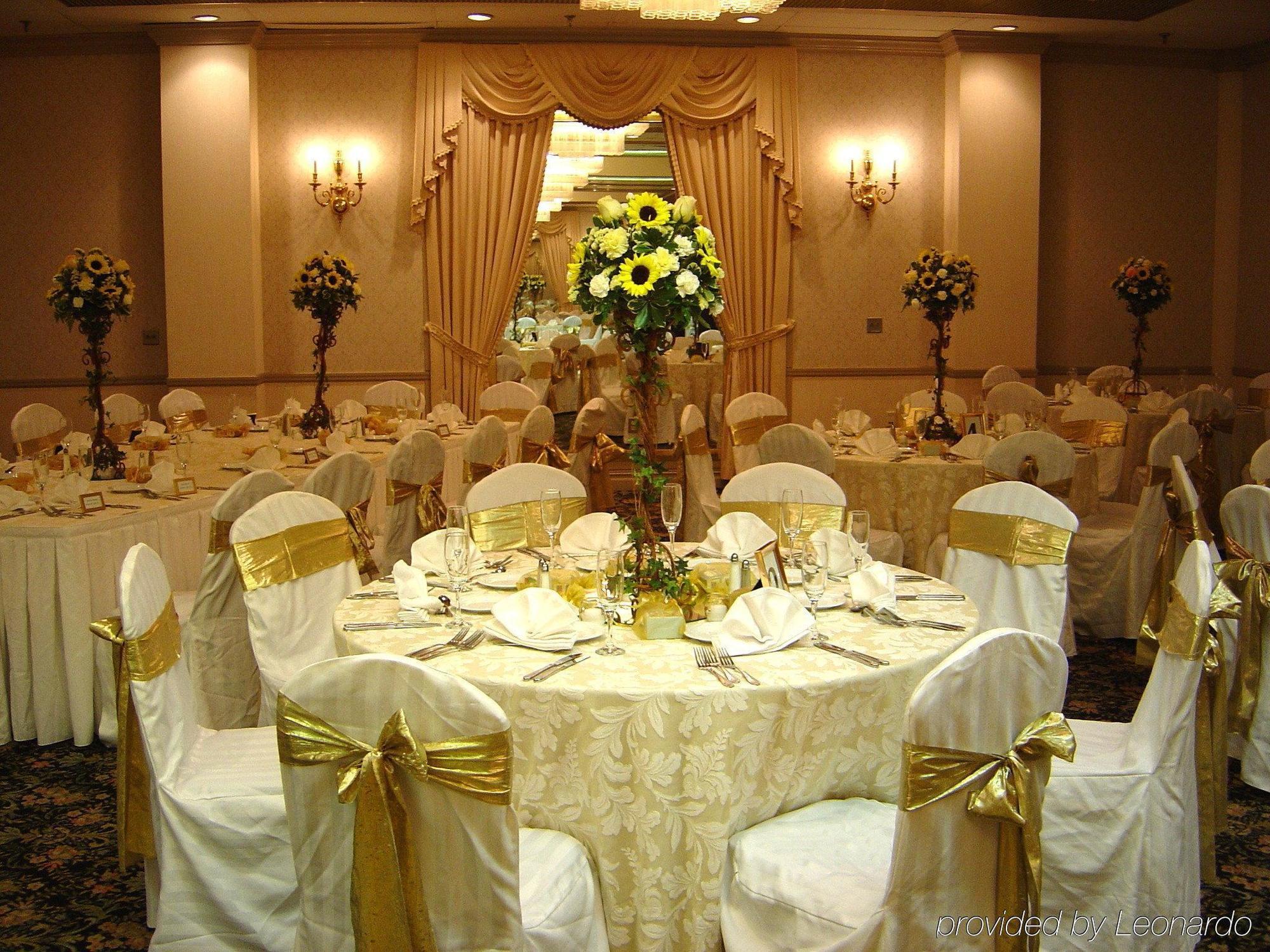 Hotel Crowne Plaza Edison By Ihg Restaurante foto